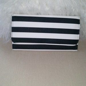 KUT Kut from the kloth black and white striped wallet